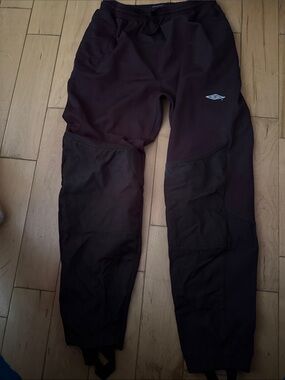 Umbro Black Men's Jogger Sweatpants with Knee Panels